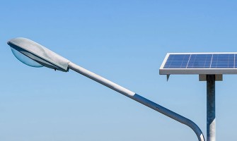 إضاءة خارجية رخيصة بالطاقة الشمسية