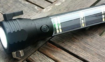 ارخص كشاف يدوي بالطاقة الشمسية